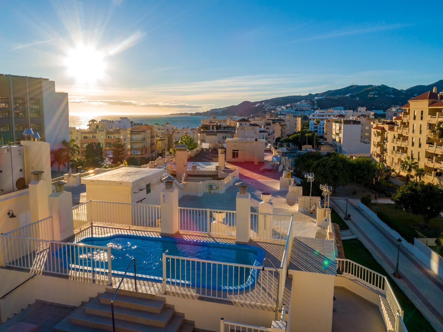 Apartamentos Solset Nerja Esterno foto