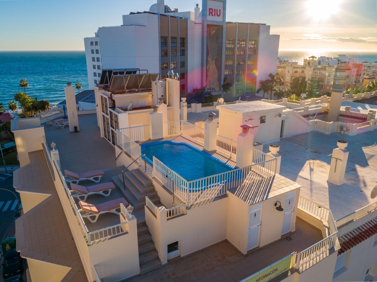 Apartamentos Solset Nerja Esterno foto